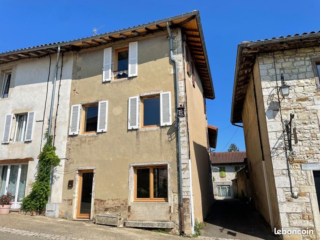 Maison 4 pièces 132 m² · à Val-Revermont · 132 m² · 169 000 €