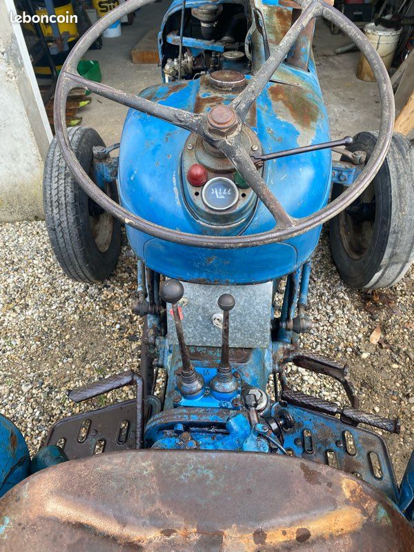 Coffret tracteur fordson super dexta avec charrue - uh6377 UH6377