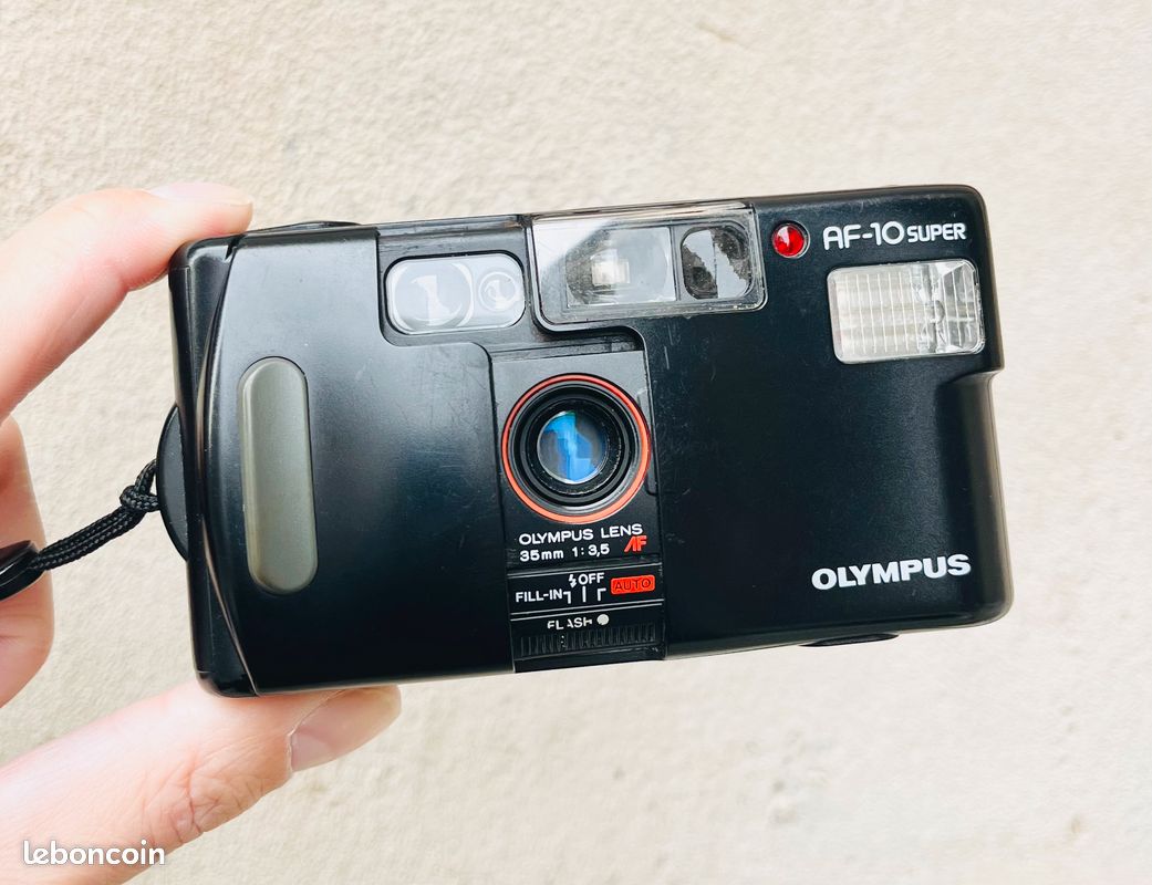 Appareil Photo Olympus AF-10 Noir – Argentique 35mm, Compact, Fonctionnel