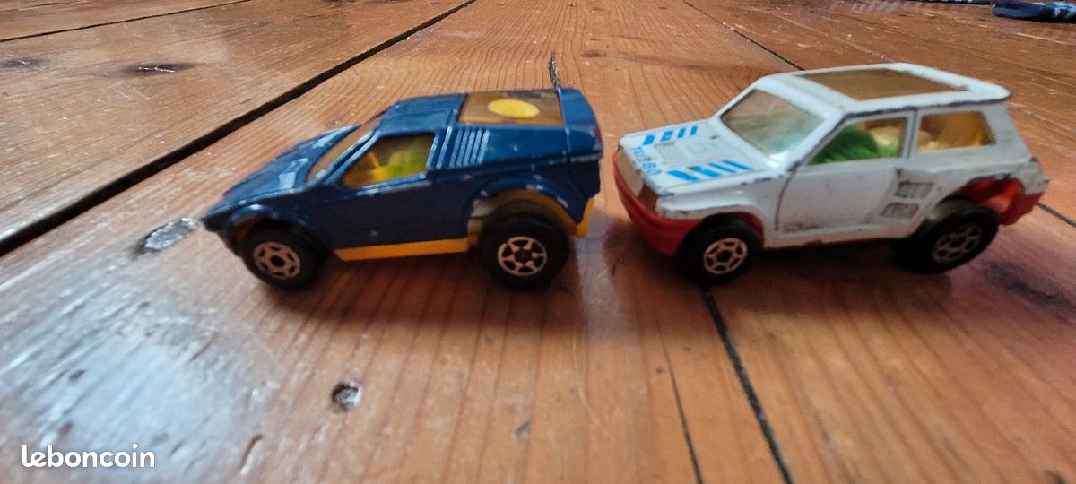 Lot de deux voitures véhicules majorette motor vintage friction renault 5 turbo et bmw 
Made in Fran (image 2)