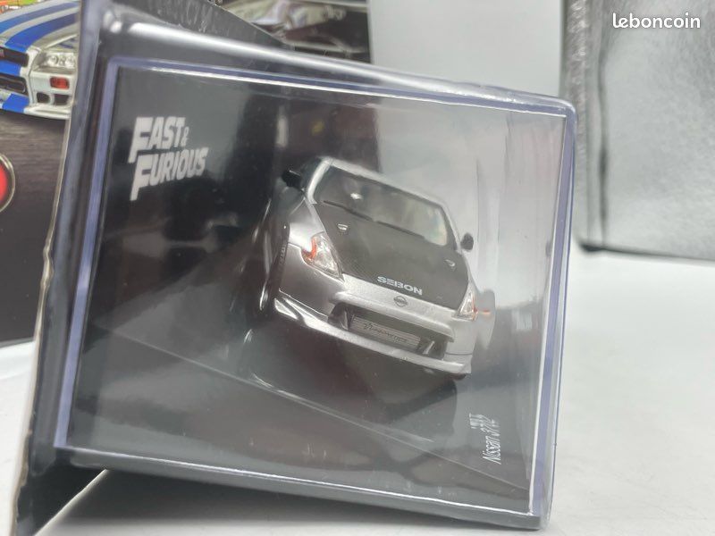 Voiture Miniature MAISTO Nissan 370Z 2009 Blanc Nacré - Échelle 1:64 - Diecast Neuf