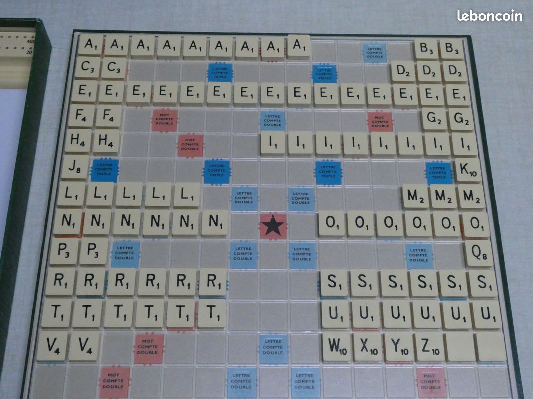 Jeu Scrabble Deluxe Spear, Plateau Alvéolé Et Minuteur Inclus, Bon état