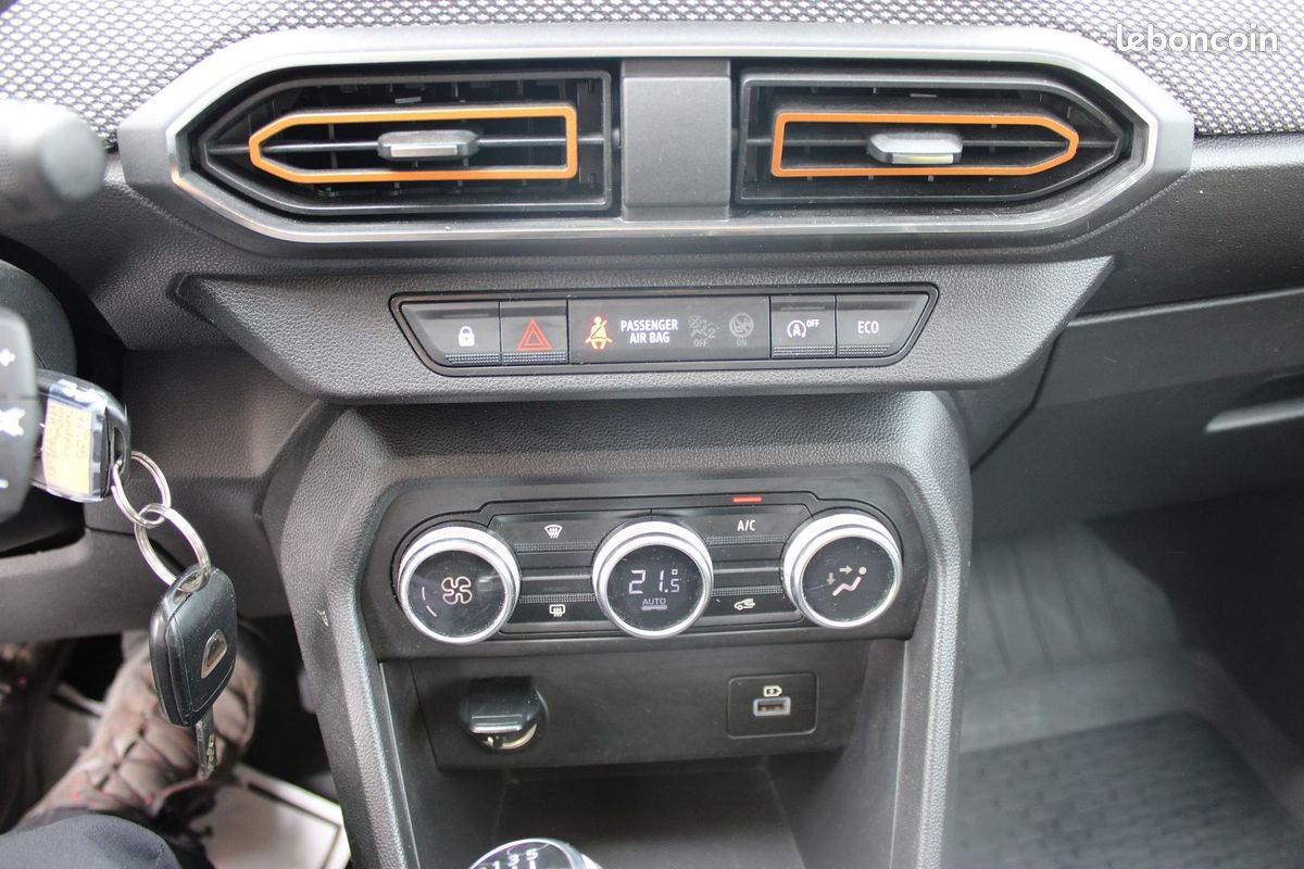 Dacia SANDERO 4 STEPWAY 1L TCE 90 CV TURBO BOITE 6 GPS CLIM AUTO RÉGULATEUR BLUETOOTH LEDS JA 16 (image 13)