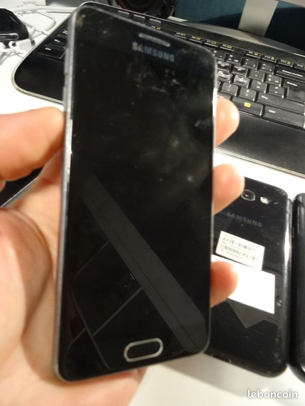 SAMSUNG A3/A5 16go debloquees petites fissures bas px (image 2)