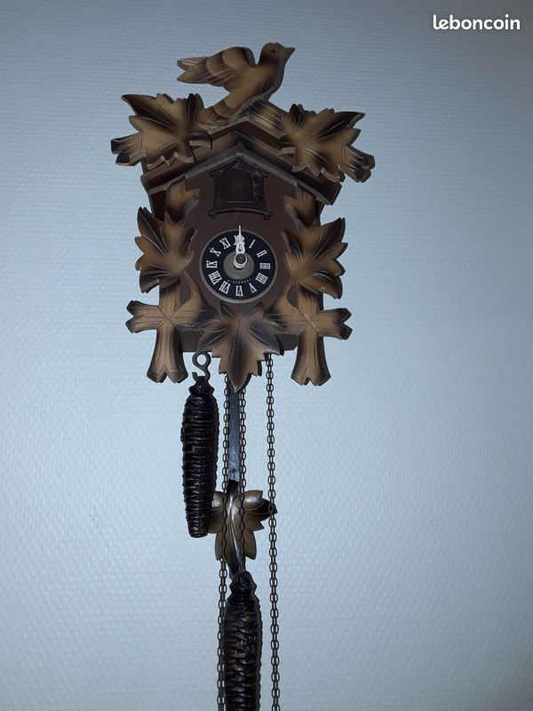 Coucou en bois pendule (image 1)