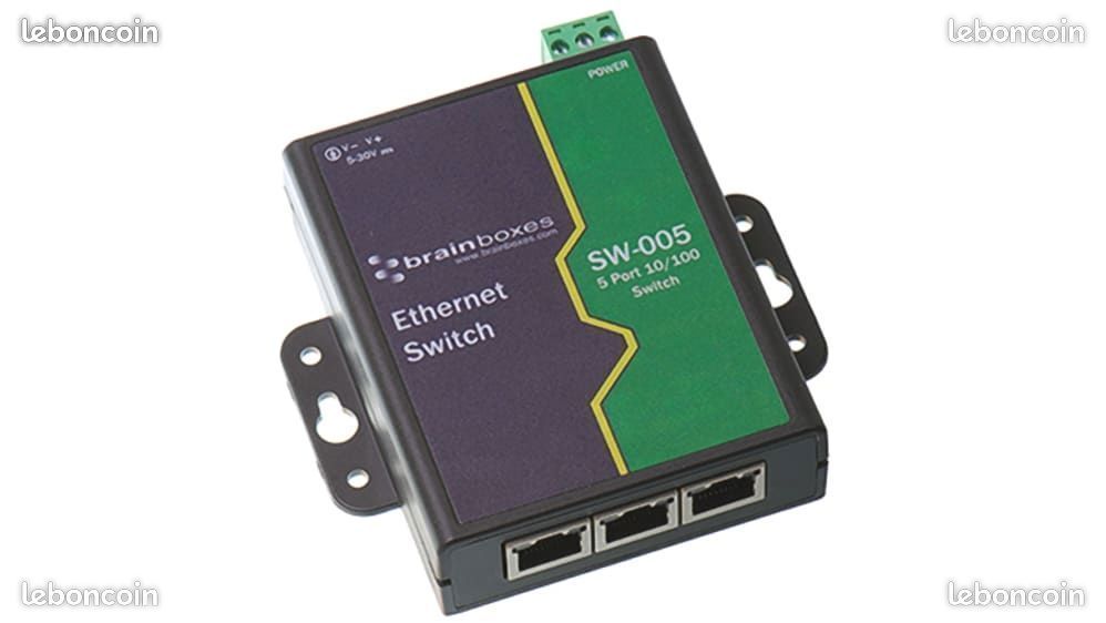 Switch Ethernet 10/100 industriel 5 ports Brainboxes SW-005 (image 1)