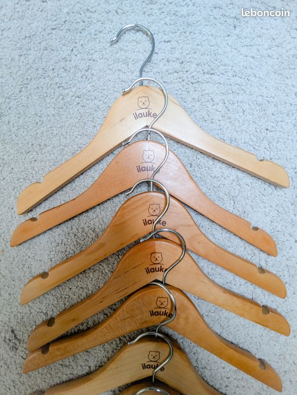 Cintres bébé/enfant ILAUKE (x12) 12 euros (image 1)