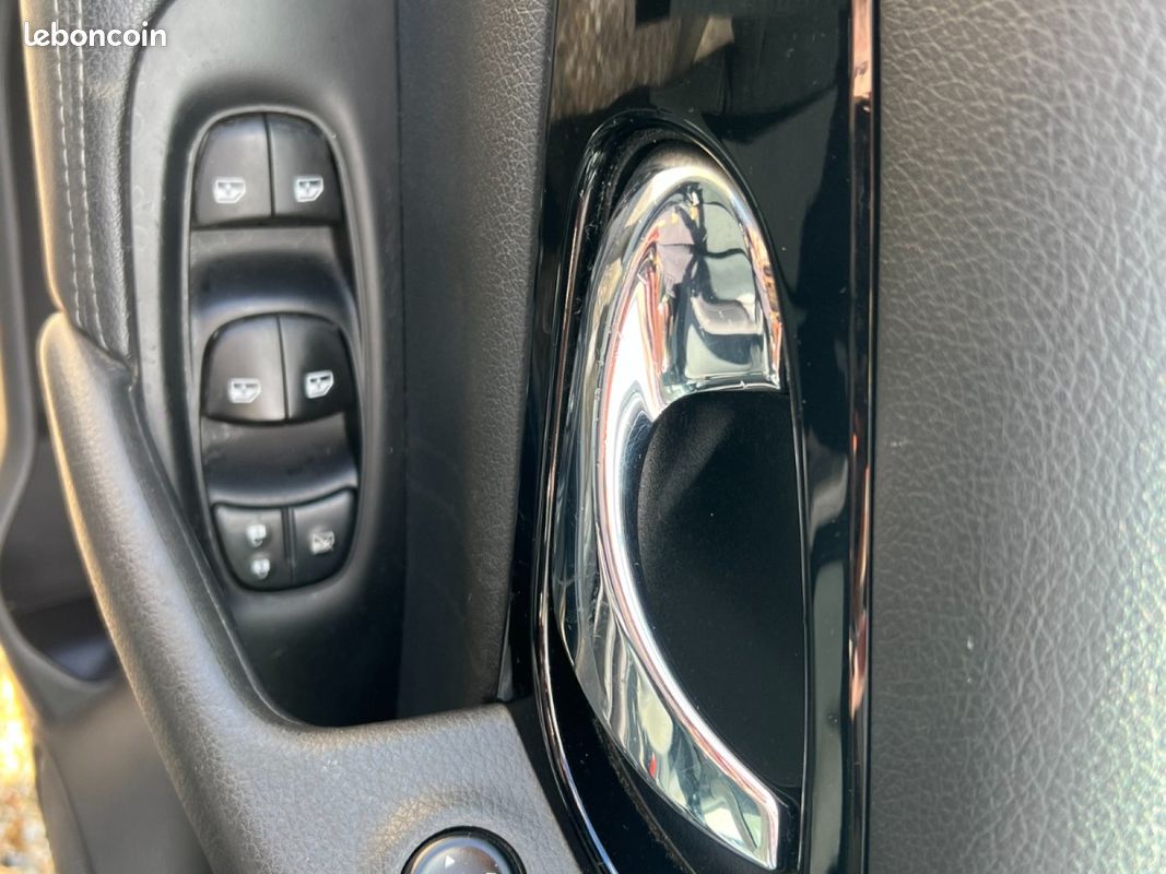 NISSAN QASHQAI 2019 EVAPO 1.3 DIG-T 160 DCT N-Connecta (image 16)