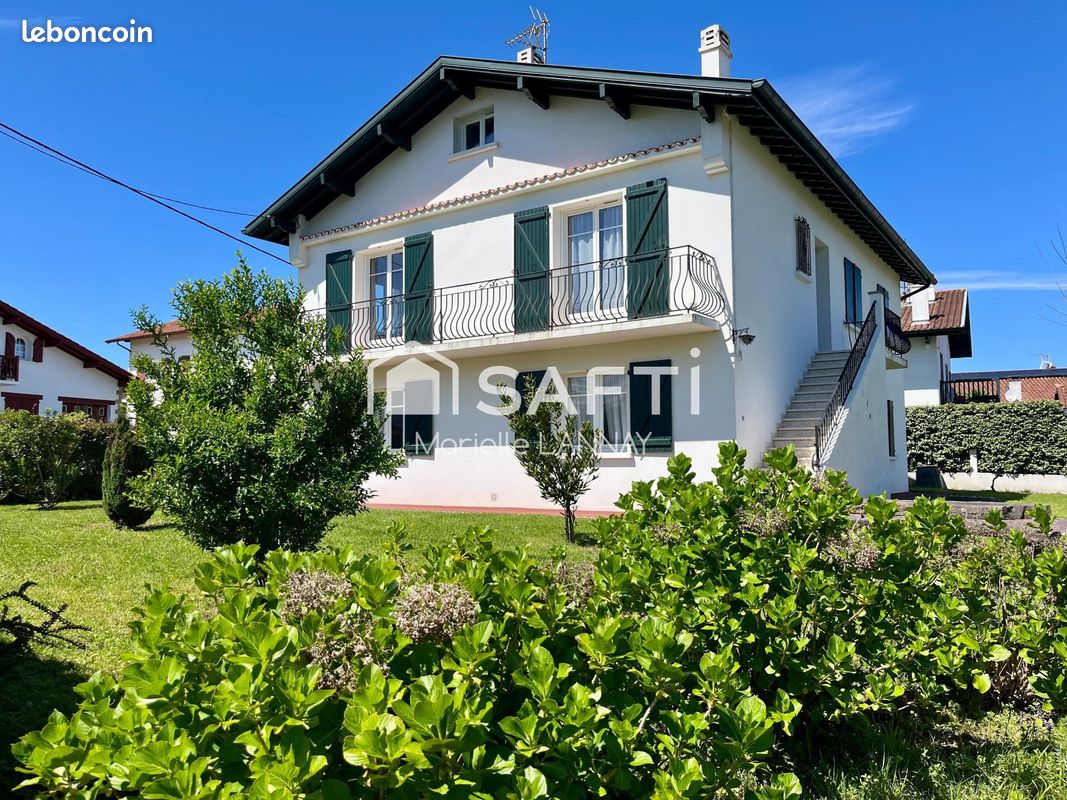 Maison 8 pièces 180 m² · à Ciboure · 180 m² · 799 000 €