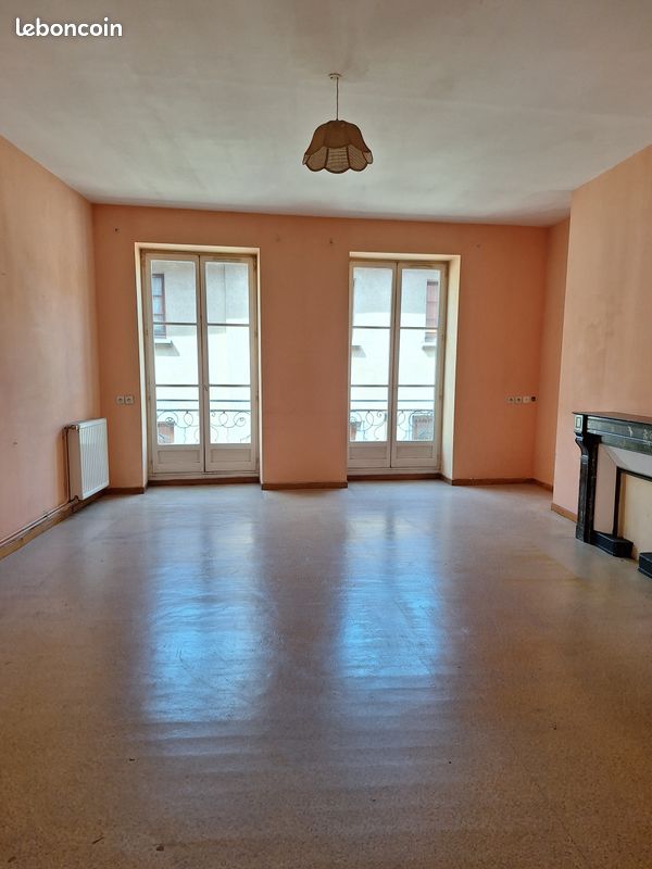 Appartement 2 pièces 67 m² · à Grenoble · 66,9 m² · 119 500 €