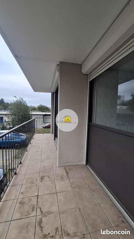 Appartement 3 pièces 65 m² · à Saint-Priest · 65 m² · 890 €/mois