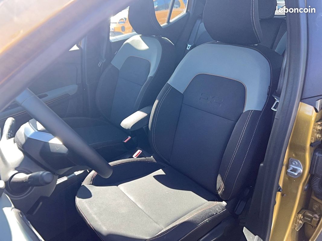 DACIA Sandero TCe 110 Stepway Extreme (image 9)
