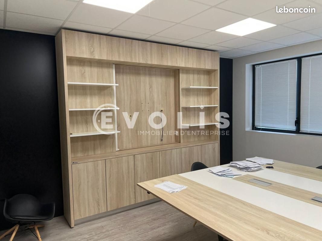Local d'activité 1 531 m² (image 11)