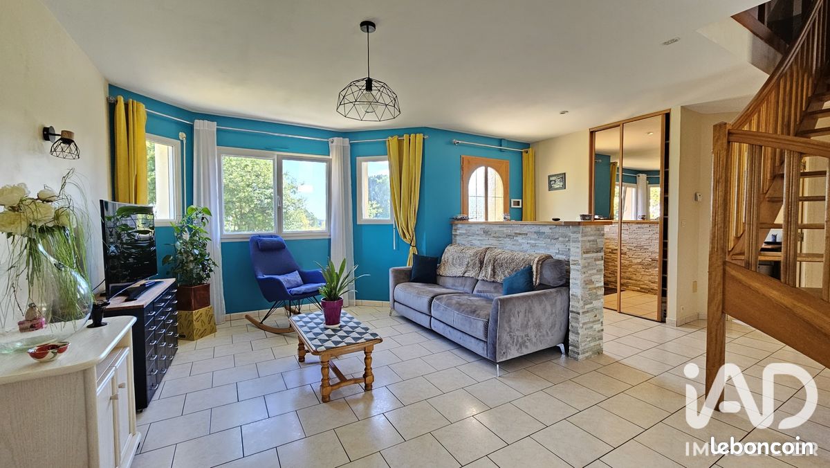 Maison 7 pièces 141 m² · à Saint-Médard-sur-Ille · 141 m² · 352 000 €