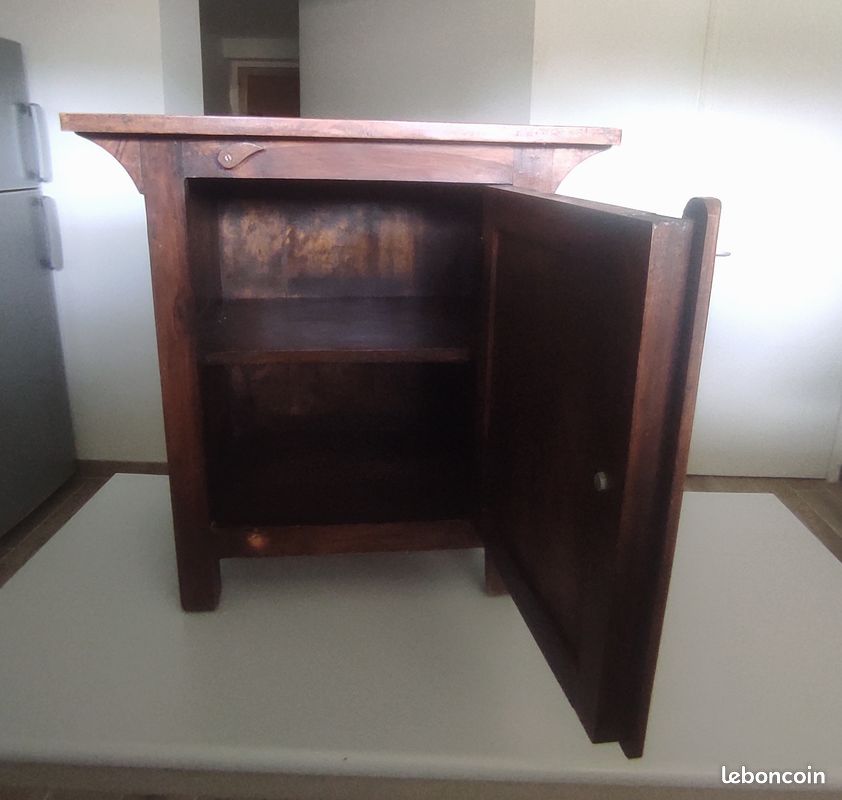 Meuble en bois (image 2)