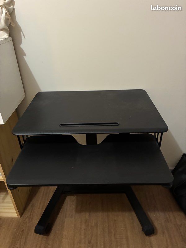 Bureau (image 2)