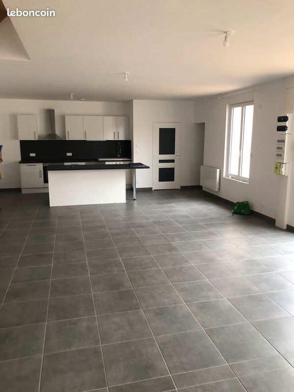 Maison 4 pièces 123 m² · à Saint-Lubin-des-Joncherets · 123 m² · 990 €/mois