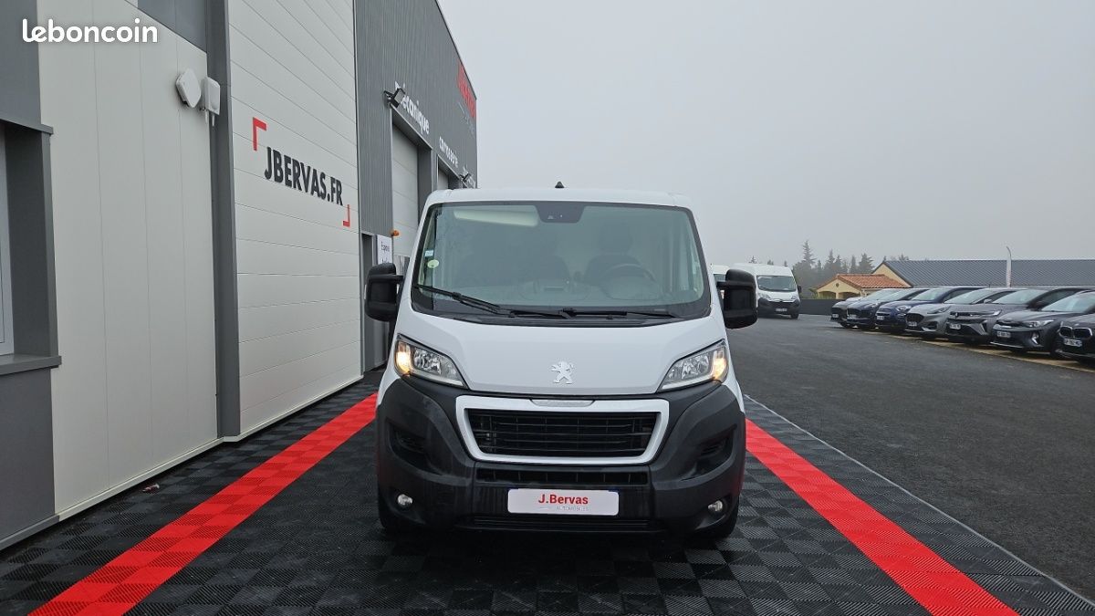 Peugeot BOXER FOURGON TOLE 333 L1H1 BLUEHDI 140 SS ASPHALT - Utilitaires