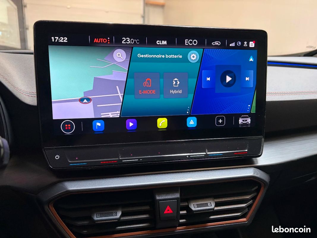 CUPRA FORMENTOR 1.4 e-HYBRID 204 ch DSG6 V / Caméra 360 / Volant chauffant (image 25)