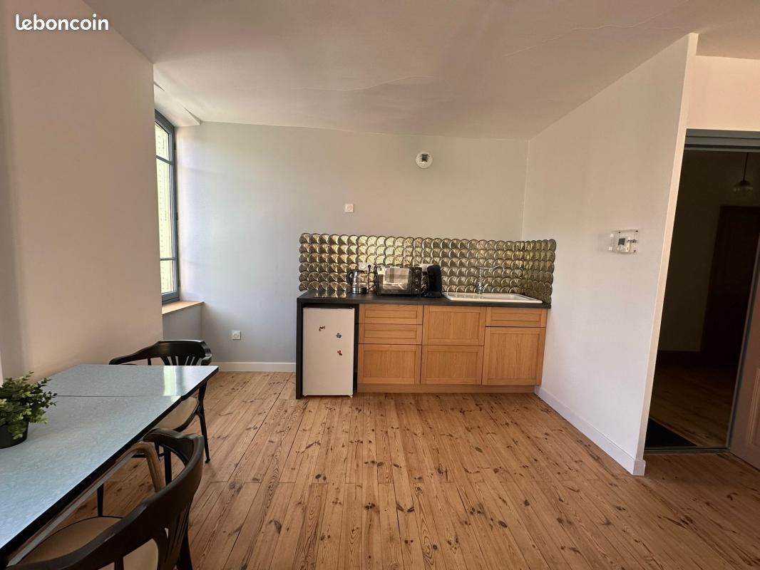 Appartement 1 pièce 30 m² · à Châtel-Guyon · 30 m² · 610 €/mois