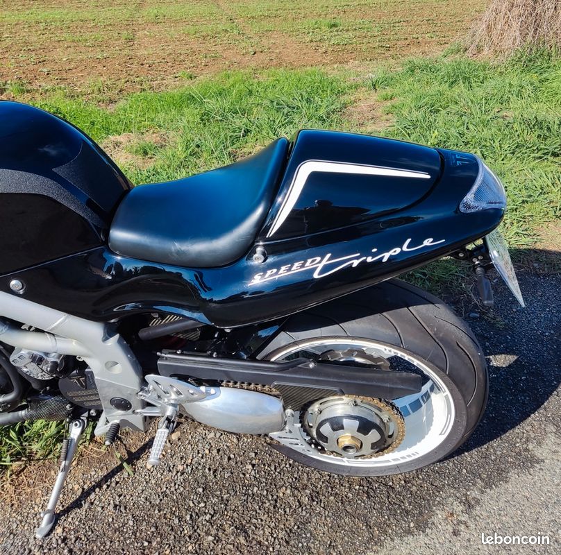 Triumph Speed Triple (image 3)