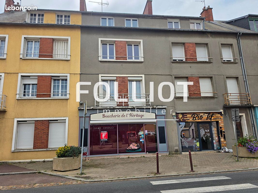 Maison 7 pièces 145 m² · à Périers · 145 m² · 176 000 €