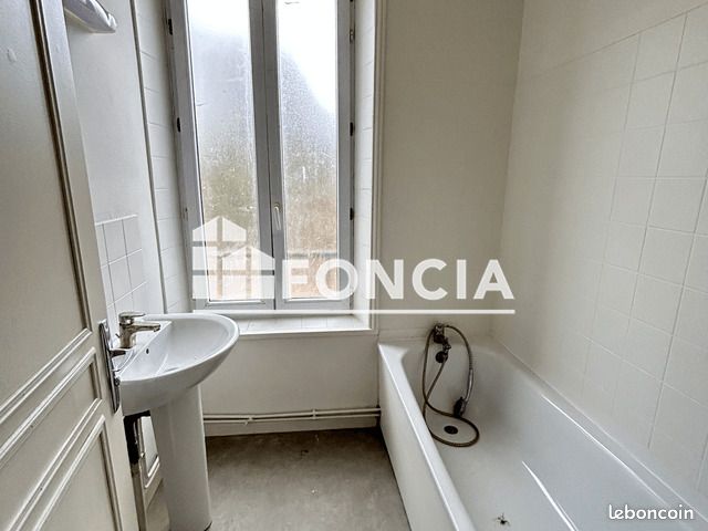 Appartement 4 pièces 72 m² · à Charleville-Mézières · 72 m² · 610 €