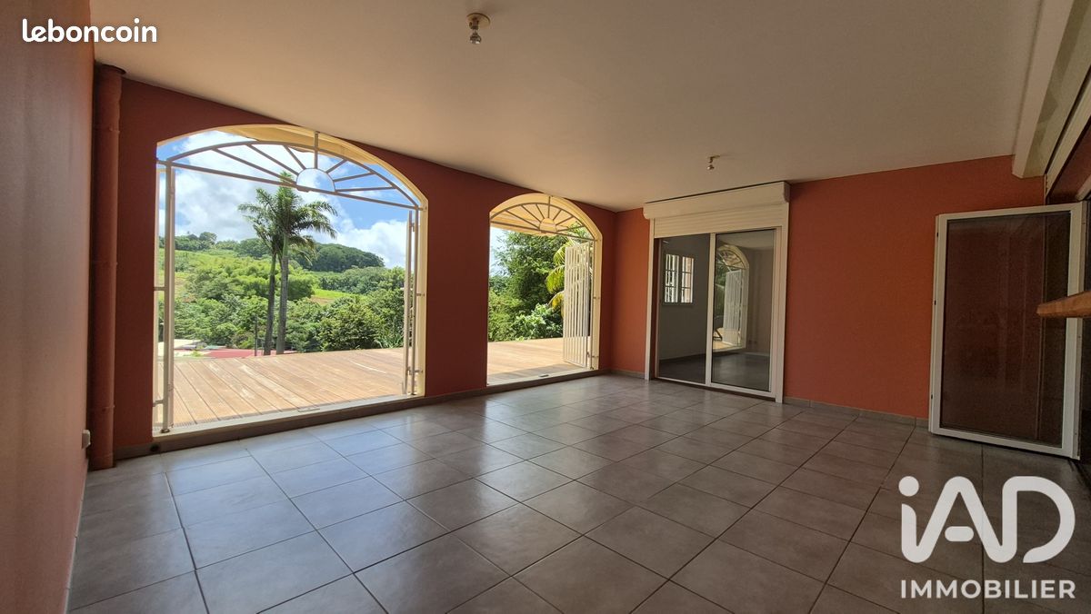 Appartement 4 pièces 93 m² · à Fort-de-France · 93 m² · 329 000 €