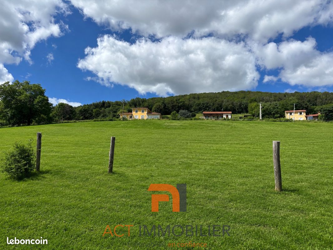 Terrain 1060 m² · à L'Arbresle · 1 060 m² · 145 000 €