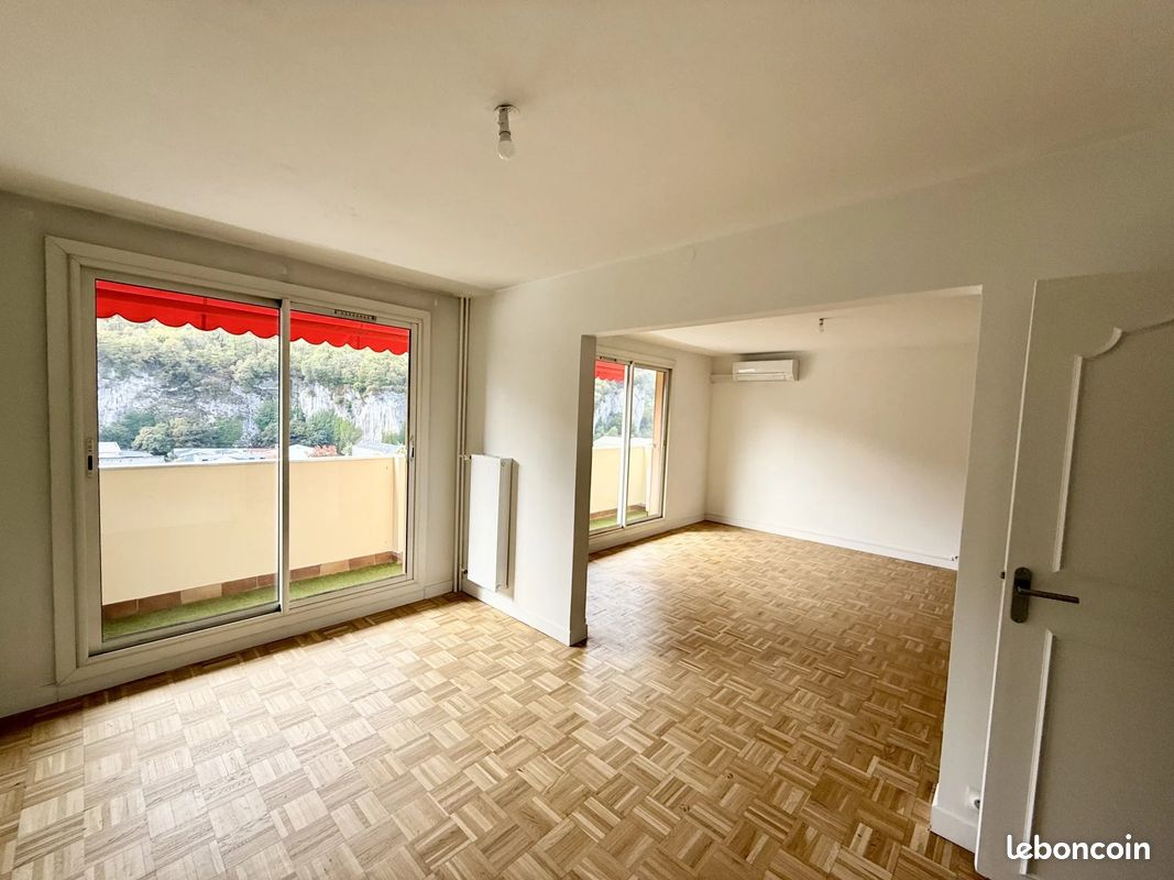 Appartement 4 pièces 82 m² · à Fontaine · 82 m² · 145 000 €