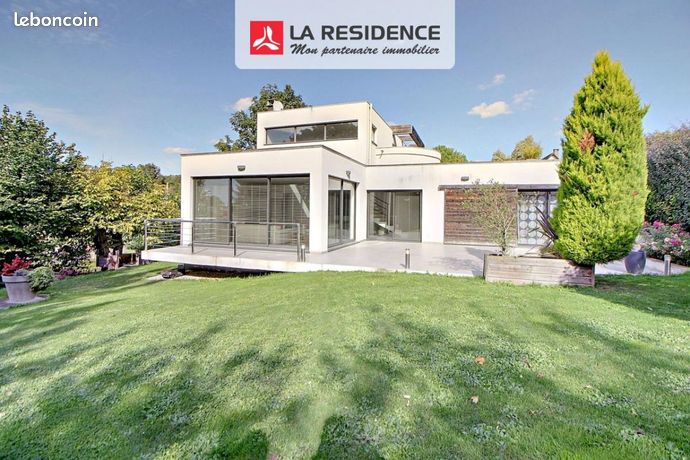 Maison 7 pièces 186 m²