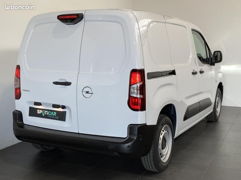 Opel Combo Cargo M 650kg HDi 100 Pack Premium Connect / GPS / Caméra (image 5)