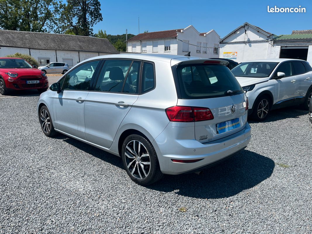 VOLKSWAGEN GOLF SPORTSVAN TDI 110cv CONFORTLINE (image 2)