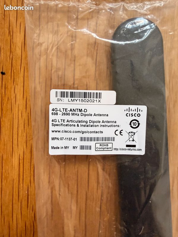 Kit antenne 4G LTE Cisco neuf sous blister – 4G-LTE-ANTM-D + 4G-AE010-R (image 2)