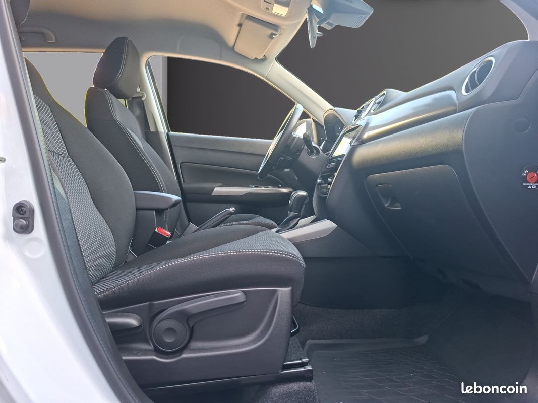 SUZUKI VITARA IV (2) 1.5 DUALJET HYBRID PRIVILEGE AUTO 102Ch Garantie 12 mois (image 13)