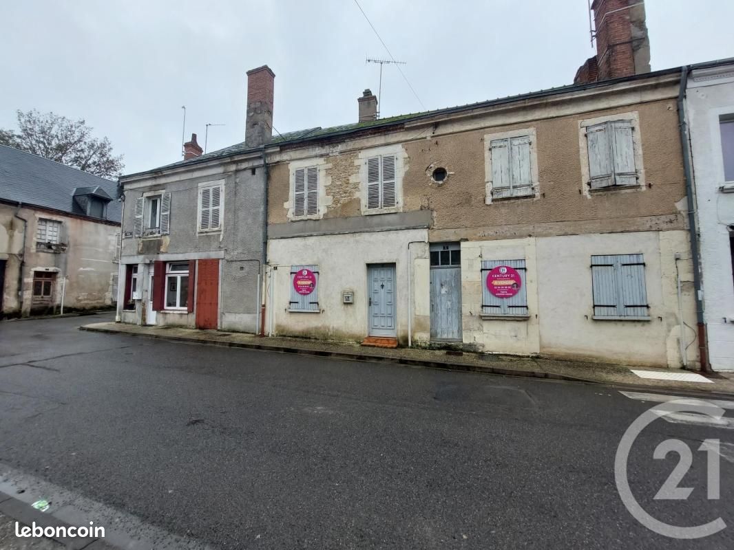 Immeuble 195 m² · à Reuilly · 195 m² · 87 700 €