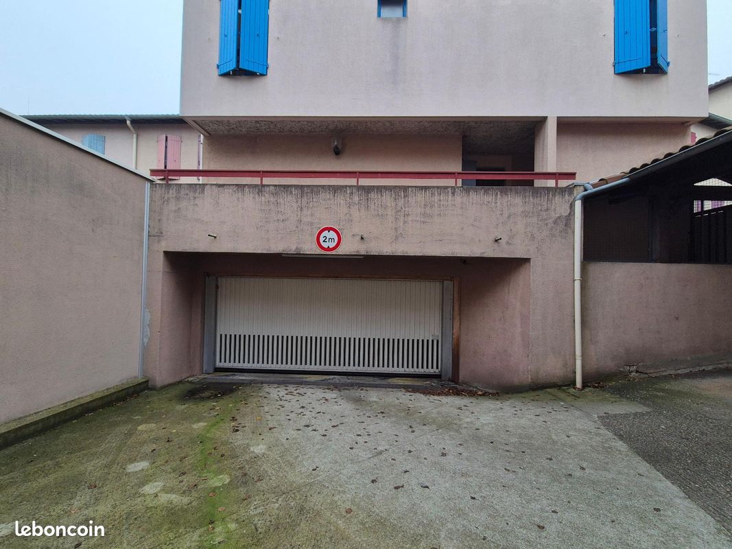 Parking 11 m² · à Mâcon · 11 m² · 109 €/mois