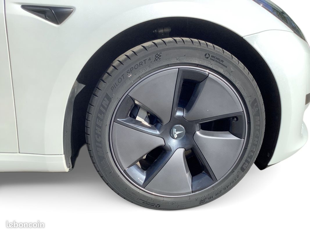 Tesla Model 3 2023 RWD - Véhicule d'occasion certifié (image 26)