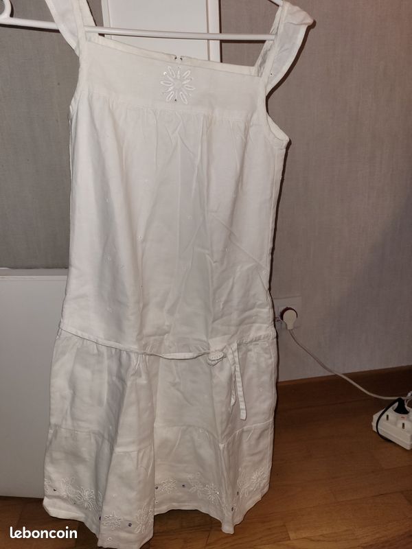 Lot de 2 robes blanches 10 ans (image 2)