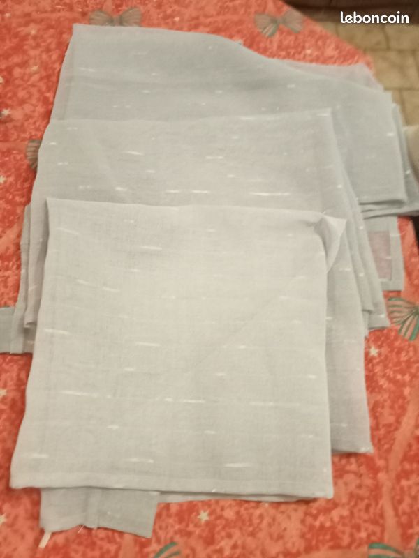 3 rideaux (image 1)
