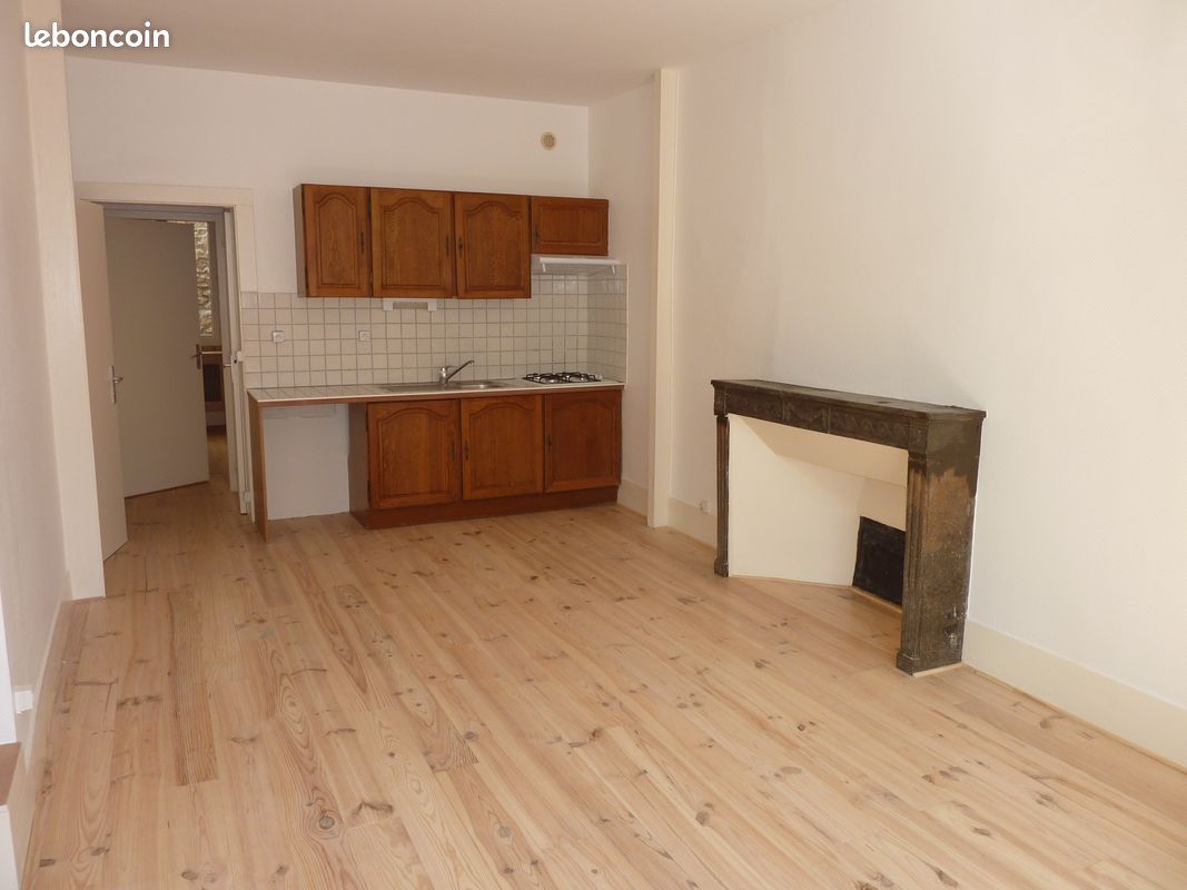 Appartement a louer lons-le-saunier - 2 pièce(s) - 44 m2 - Surfyn