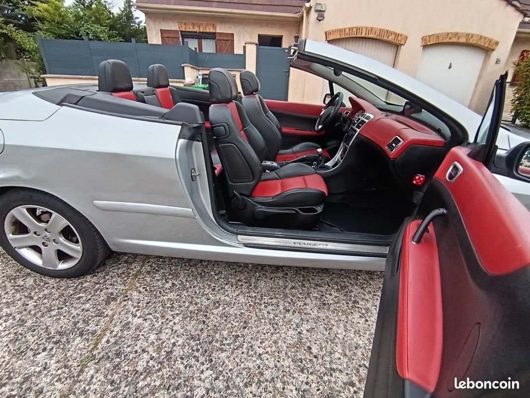 Photo Peugeot 307 CC Rouge Babylone et Peugeot 207 CC Rouge Aden phase