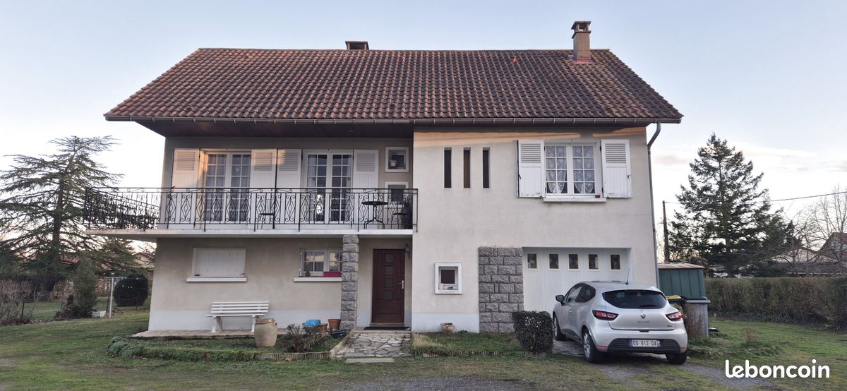 Maison 4 pièces 158 m² · à Vendat · 158 m² · 1 030 €/mois