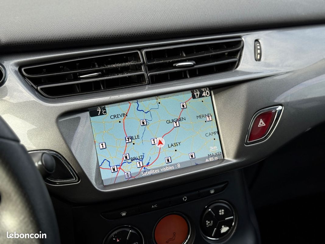 Citroën C3 1.4 HDi 70ch Attraction Pack - GPS - Bluetooth - Révisée & Garantie 6 mois (image 17)
