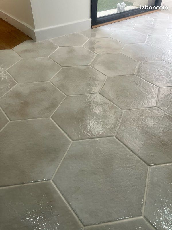 Carrelage hexagonal neuf (image 2)