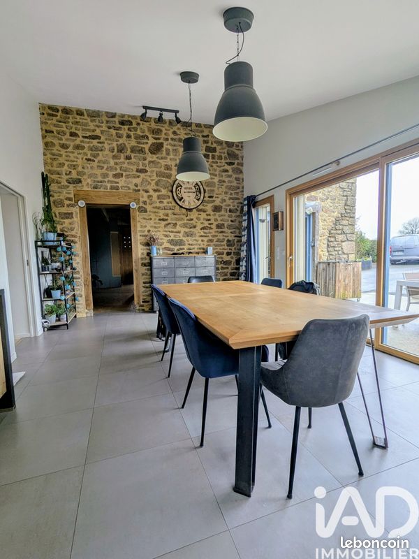 Maison 6 pièces 174 m² · à Sens-de-Bretagne · 174 m² · 269 000 €