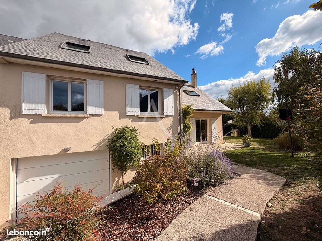 Maison 8 pièces 186 m² · à Blois · 186 m² · 290 000 €