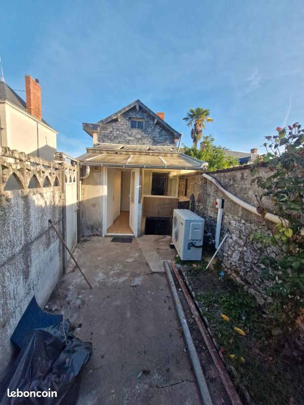Maison 4 pièces 90 m² · à Noyant-Villages · 90 m² · 700 €/mois