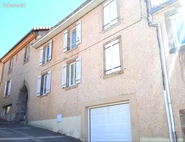 Maison 10 pièces 222 m² · à Firmi · 222 m² · 260 000 €