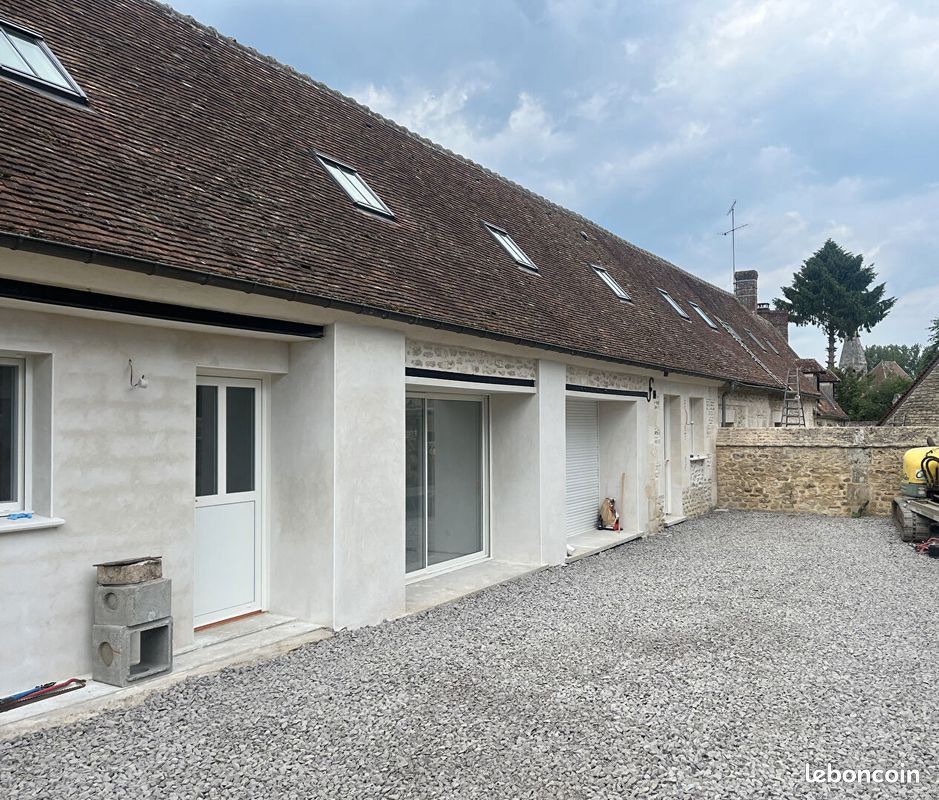 Immeuble 10 pièces 150 m² · à Sainte-Geneviève · 150 m² · 299 500 €